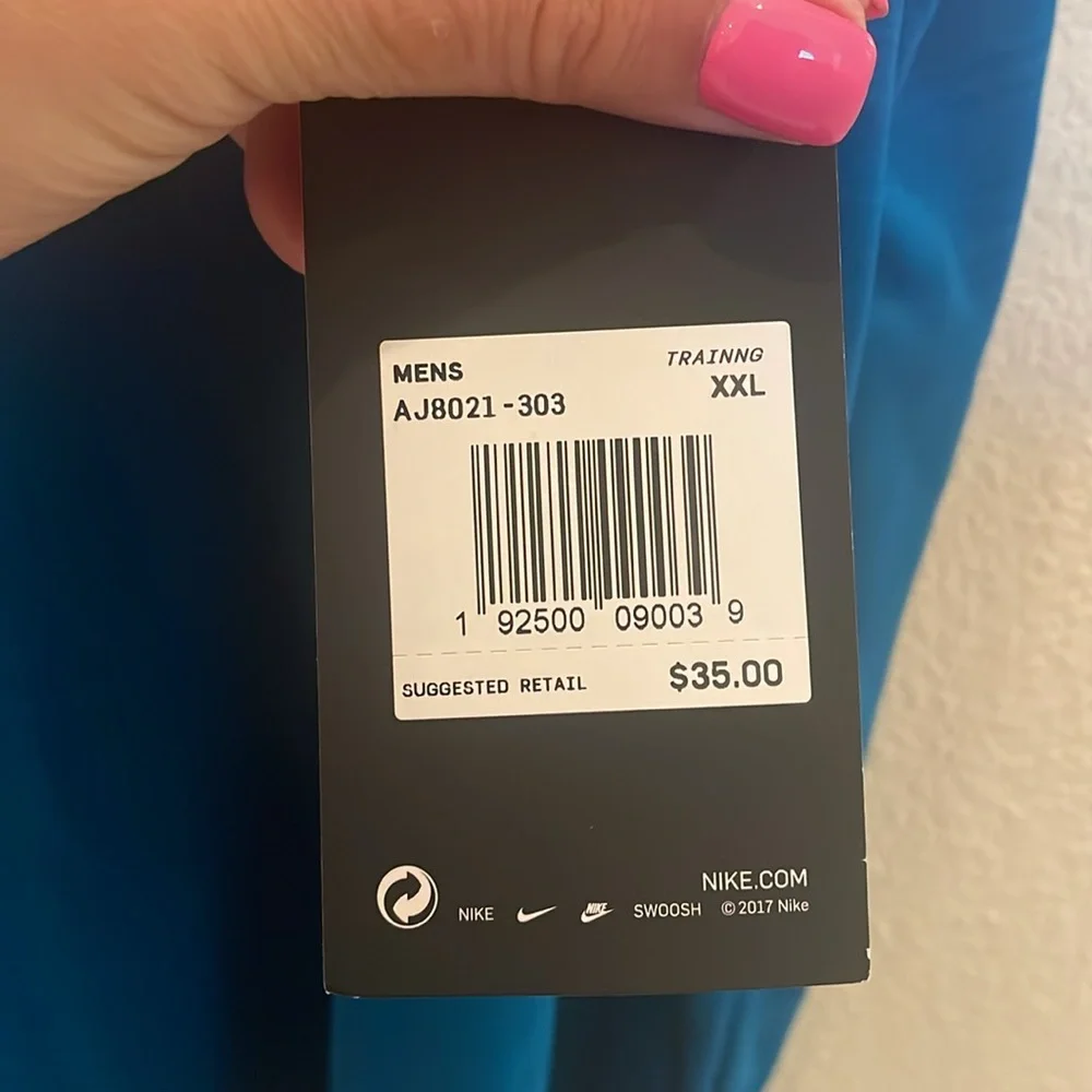 NWT Nike Breathe Training Standard Fit Tee Size XXL